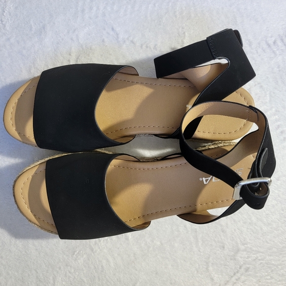 SODA Topic Platform Sandals Espadrilles Never Worn Black Tan Raffia Size 11 - Picture 3 of 8